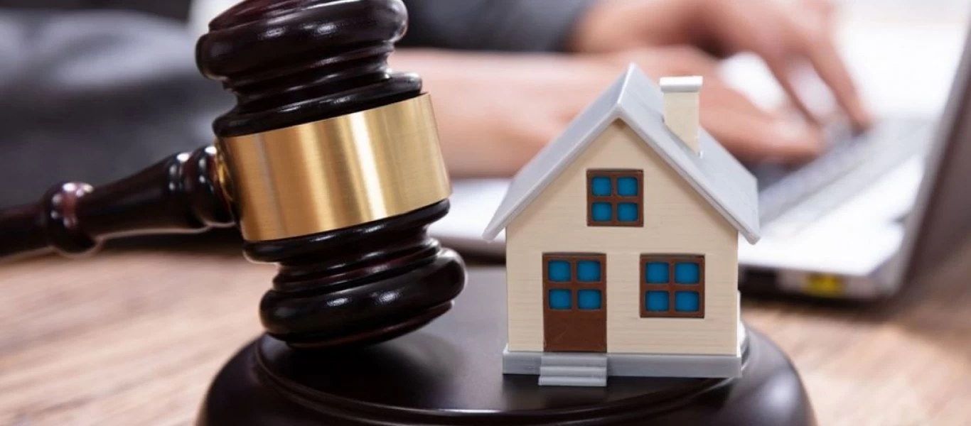 Κρίσιμες ώρες για χιλιάδες δανειολήπτες: Ξεκινούν οι πλειστηριασμοί - Στο «σφυρί» οι κατοικίες τους!